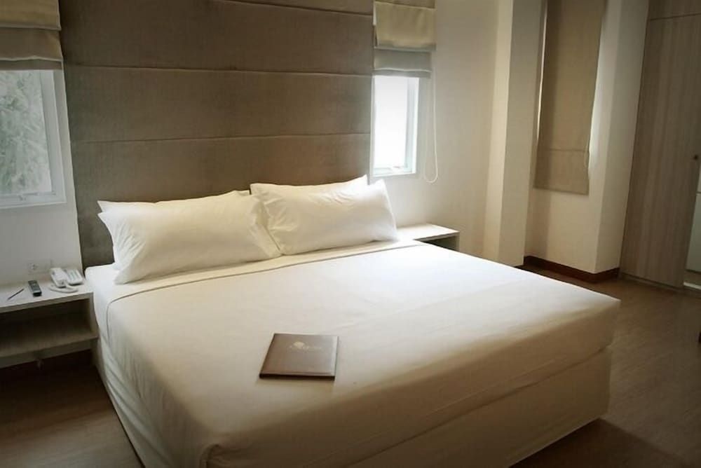 Calypzo 2 Deluxe Double or Twin Room 11