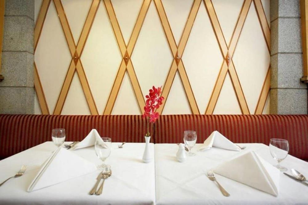 undefined Majestic Suites 4