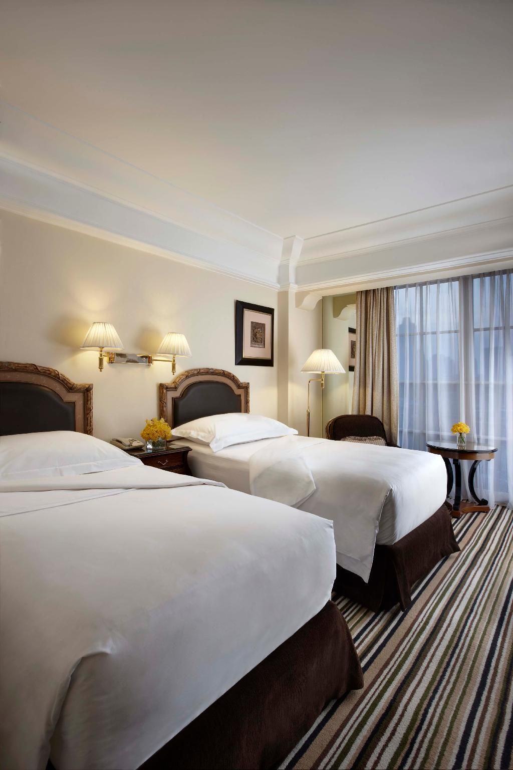 Gran Mahakam Hotel Deluxe Room King Bed