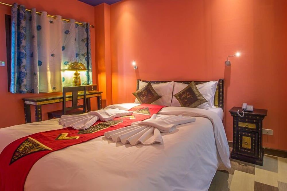 Changpuak Boutique House Superior Room 2