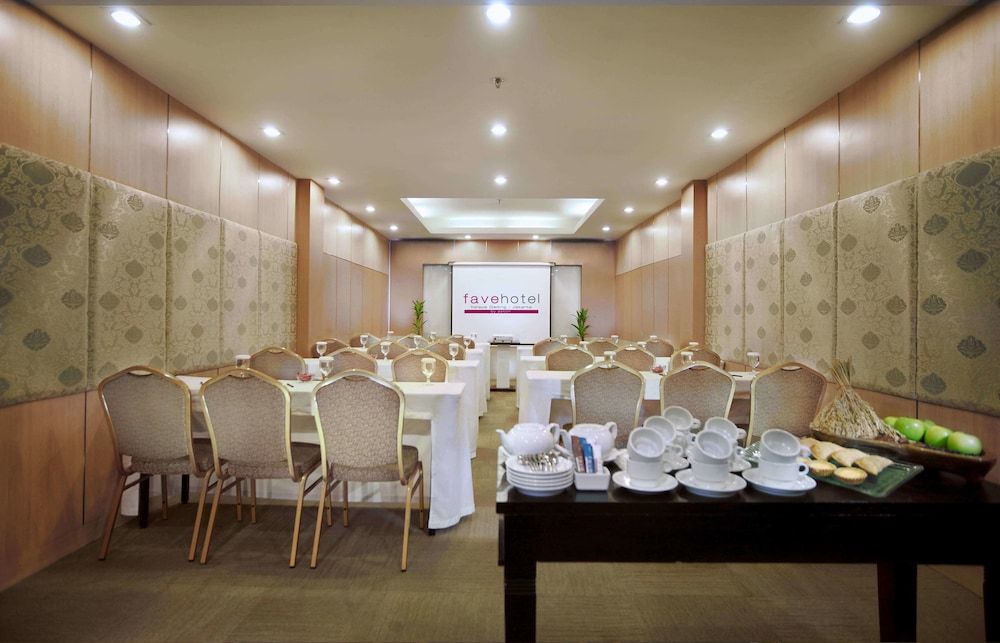 undefined favehotel Kelapa Gading 10