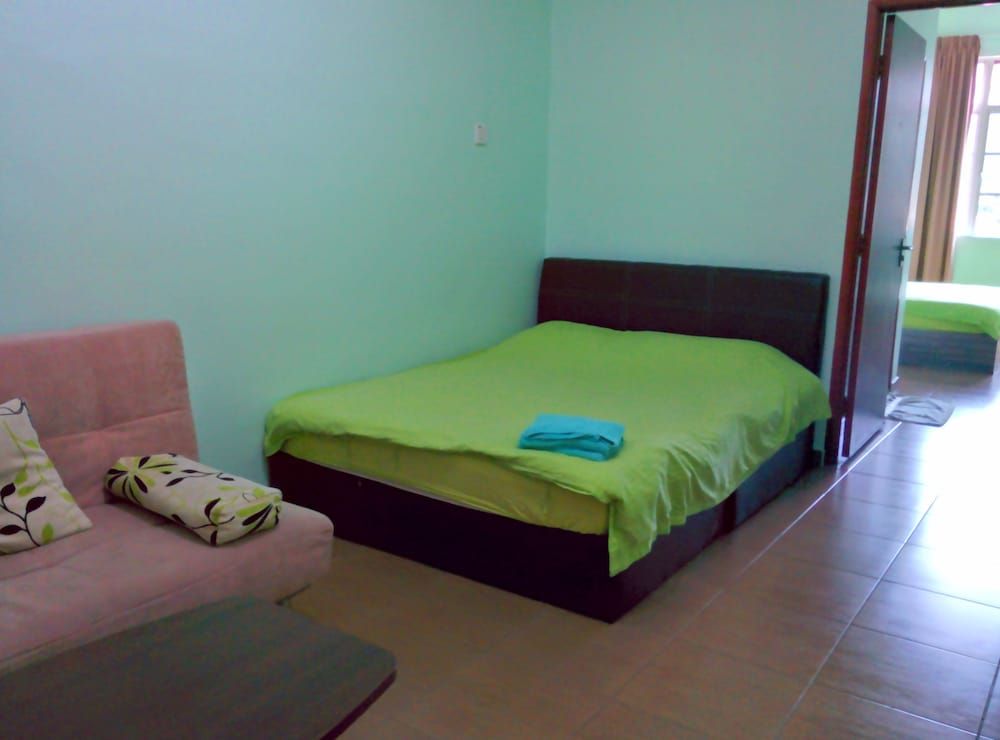 Kea Valley Hotel Apartment Family Room