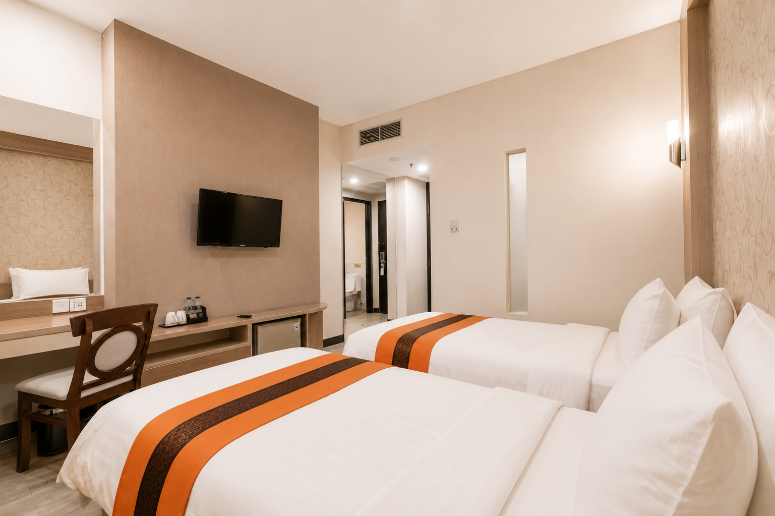 Oria Hotel Jakarta Superior Twin Room 3