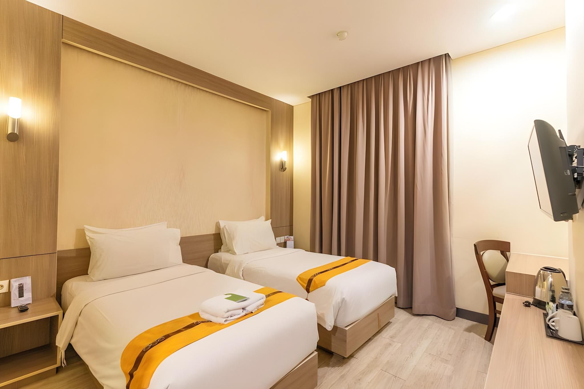 Oria Hotel Jakarta Superior Twin Room 6