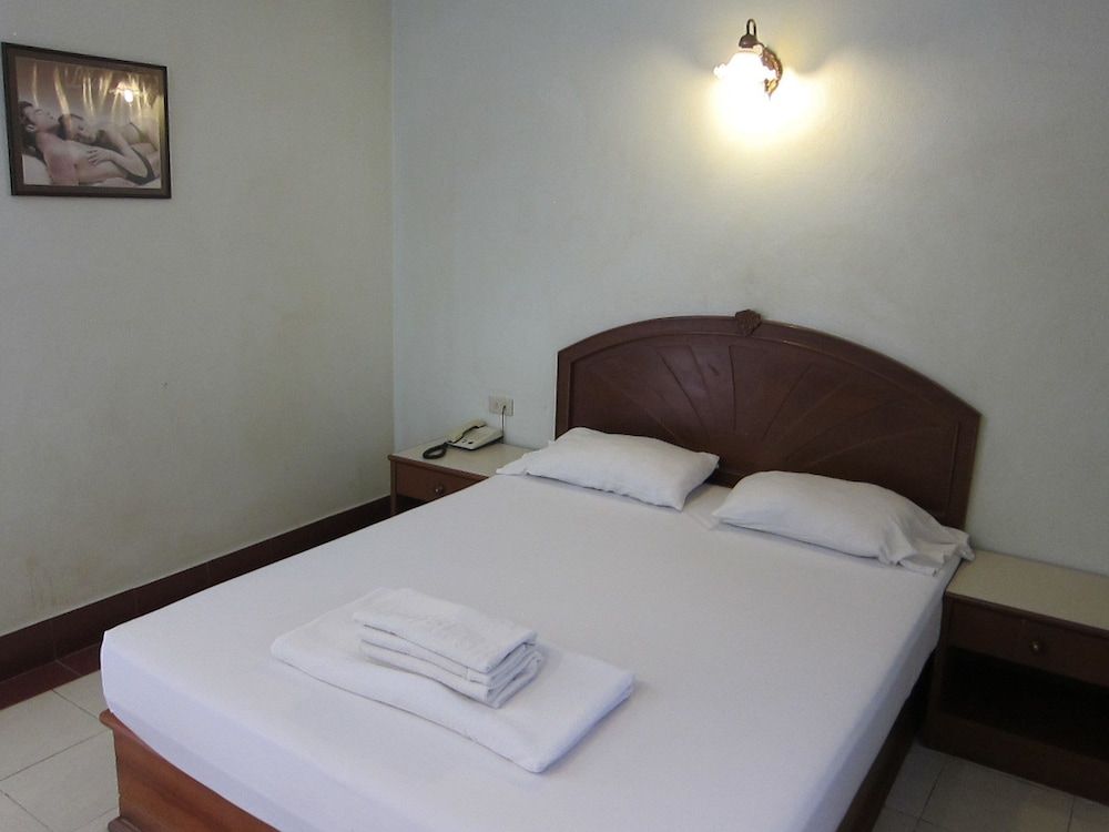 Oasis Resort Standard Double Room with Fan