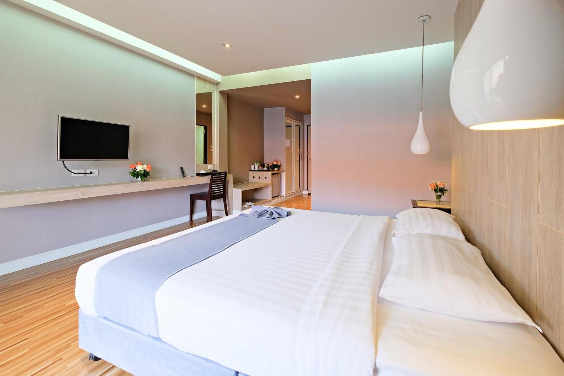 Deluxe King Room