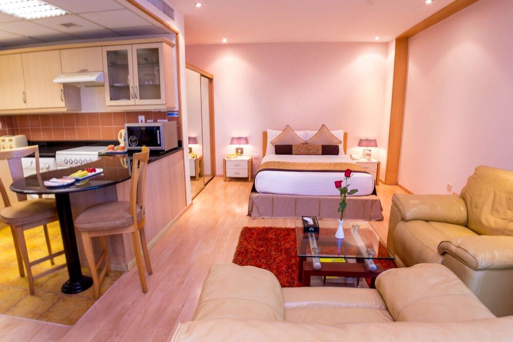 Elite Seef Residence & Hotel Studio Suite 2
