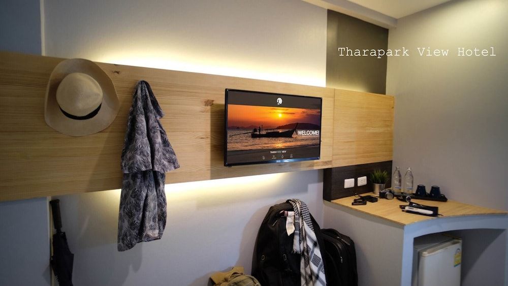 Tharapark View Hotel Standard Double Room 8