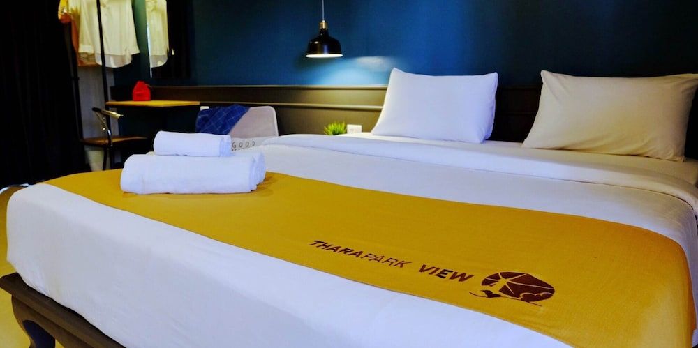 Tharapark View Hotel Standard Double Room