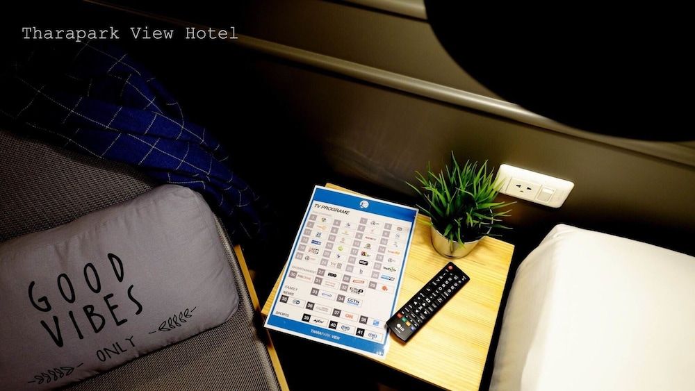 Tharapark View Hotel Standard Double Room 7