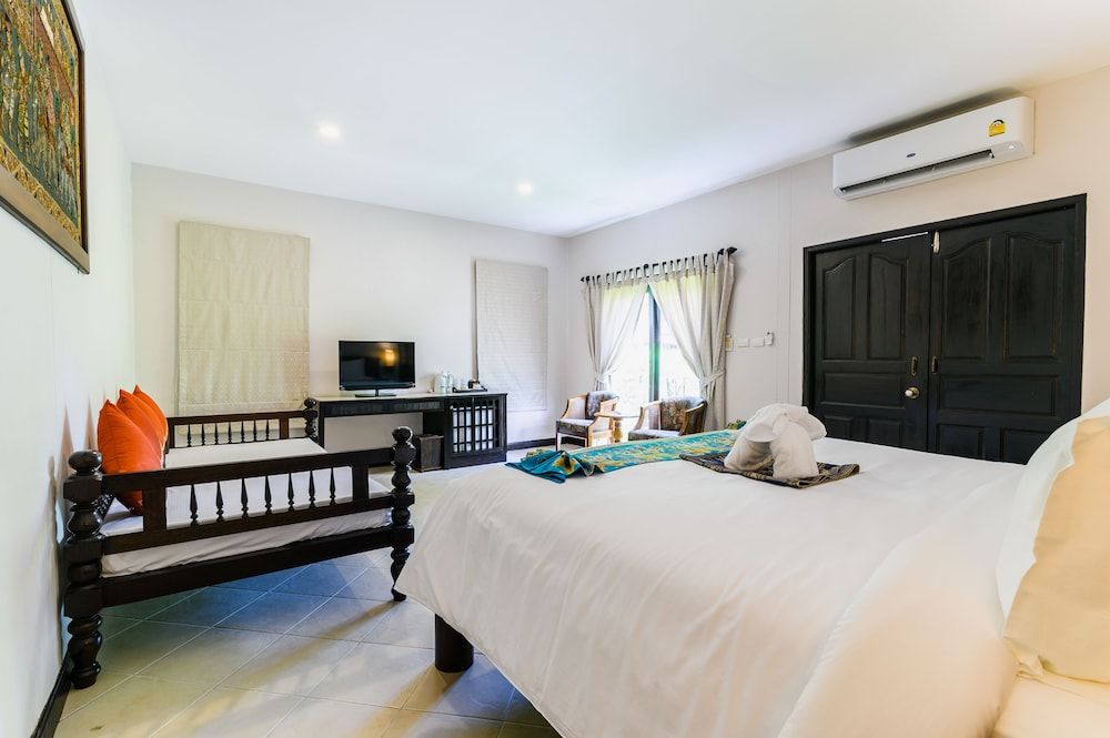 Phuket Kata Resotel Superior Room 3