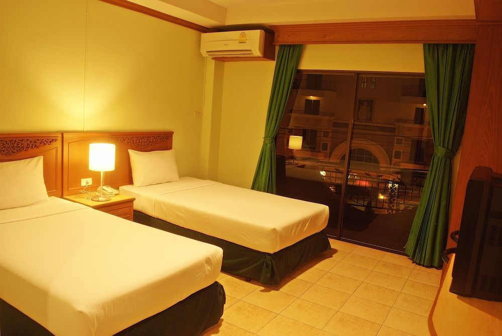 Golden Villa Superior Room 2