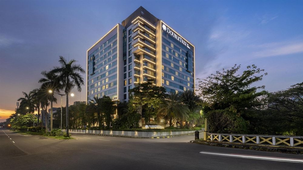 undefined DoubleTree by Hilton Jakarta Kemayoran 2