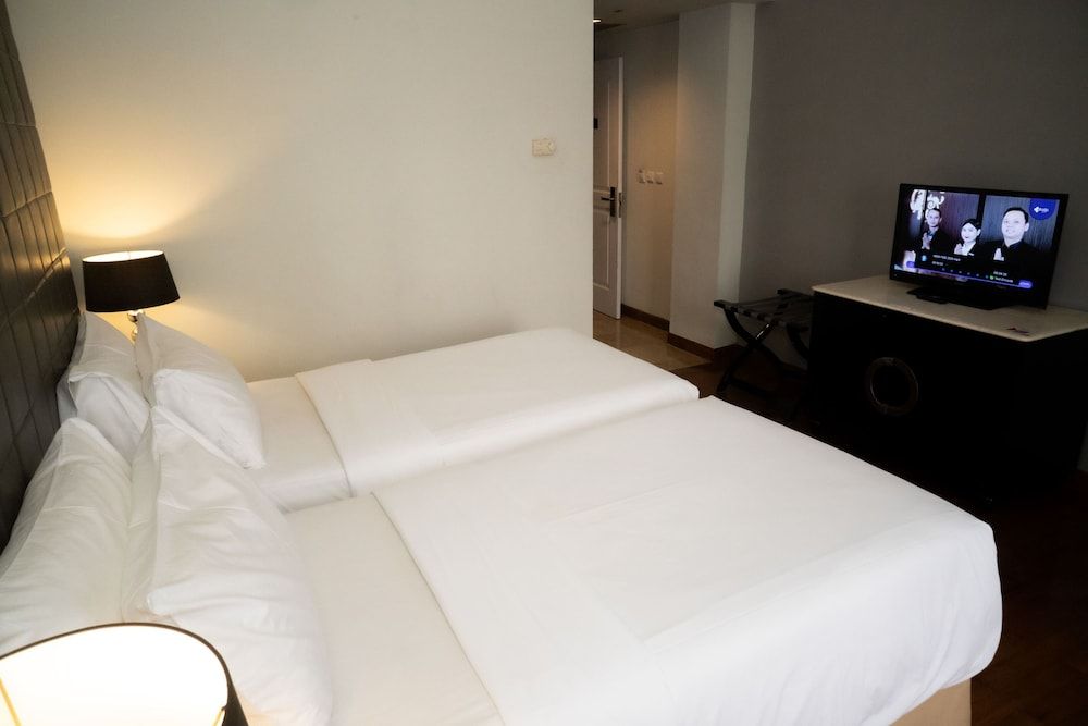 undefined Diradja Hotel