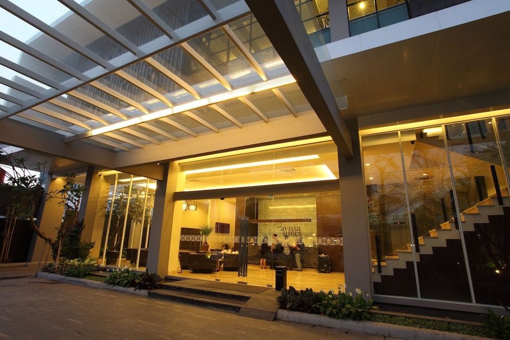 undefined Avissa Suites 5