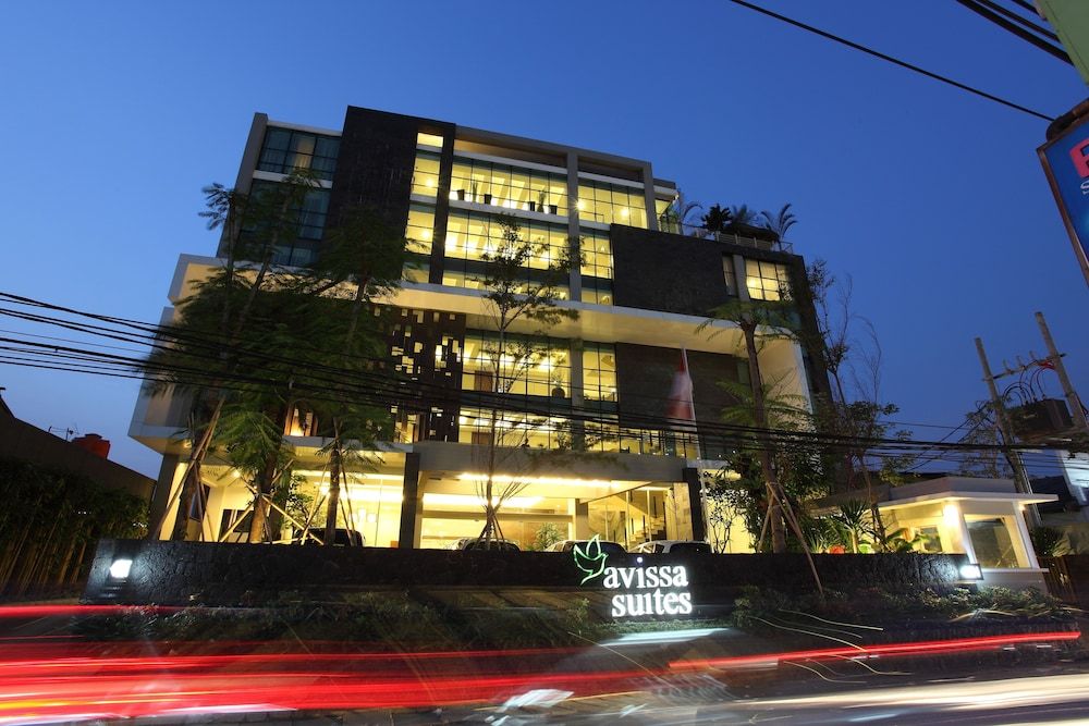 undefined Avissa Suites 4