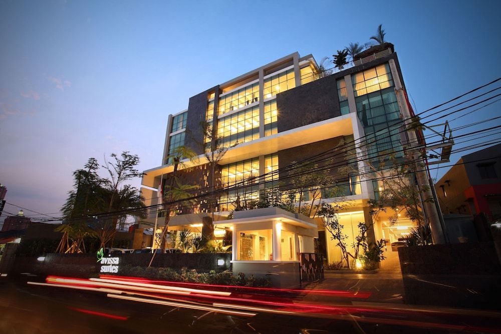 undefined Avissa Suites 8