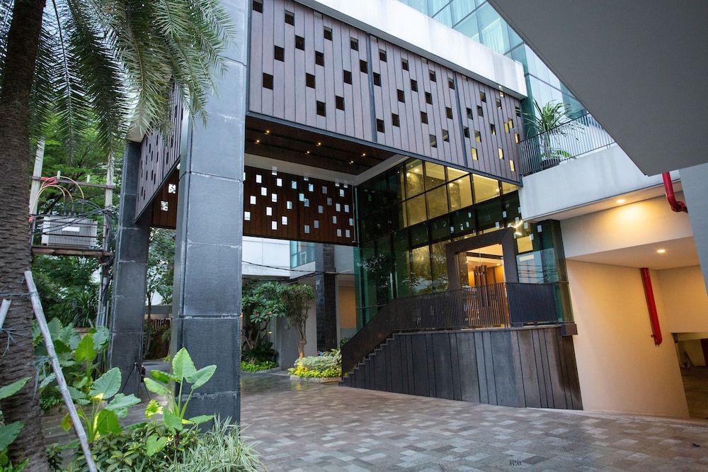 undefined Avissa Suites 3