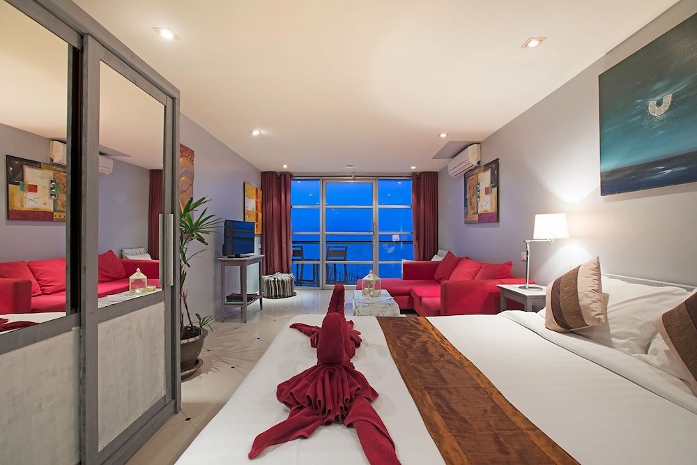 Enjoy Beach Hotel Deluxe Double Room, Sea View 11