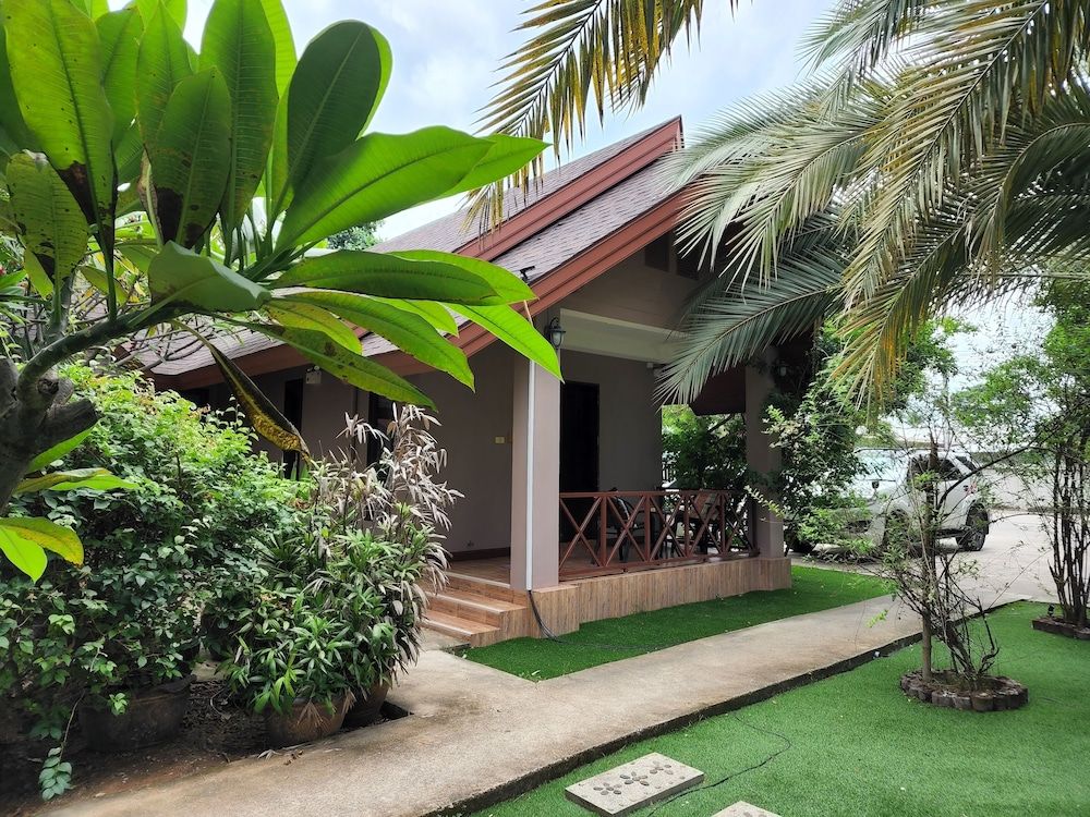 undefined La-or Resort 7