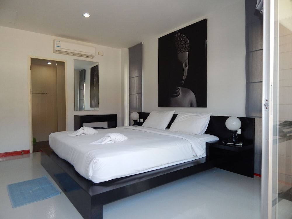 Jinta Andaman Superior Double Room 4