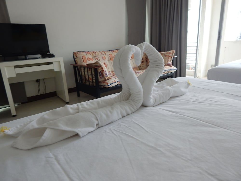 Jinta Andaman Family Room 2