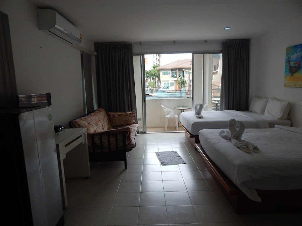 Jinta Andaman Family Room 4