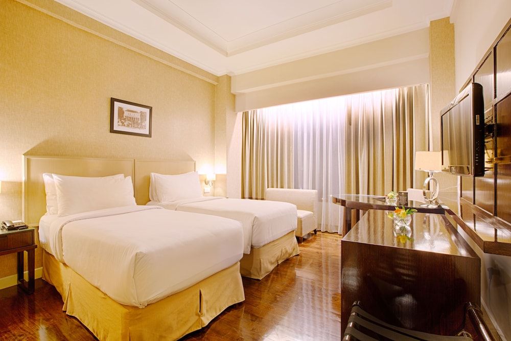 undefined Royal Kuningan Hotel 3