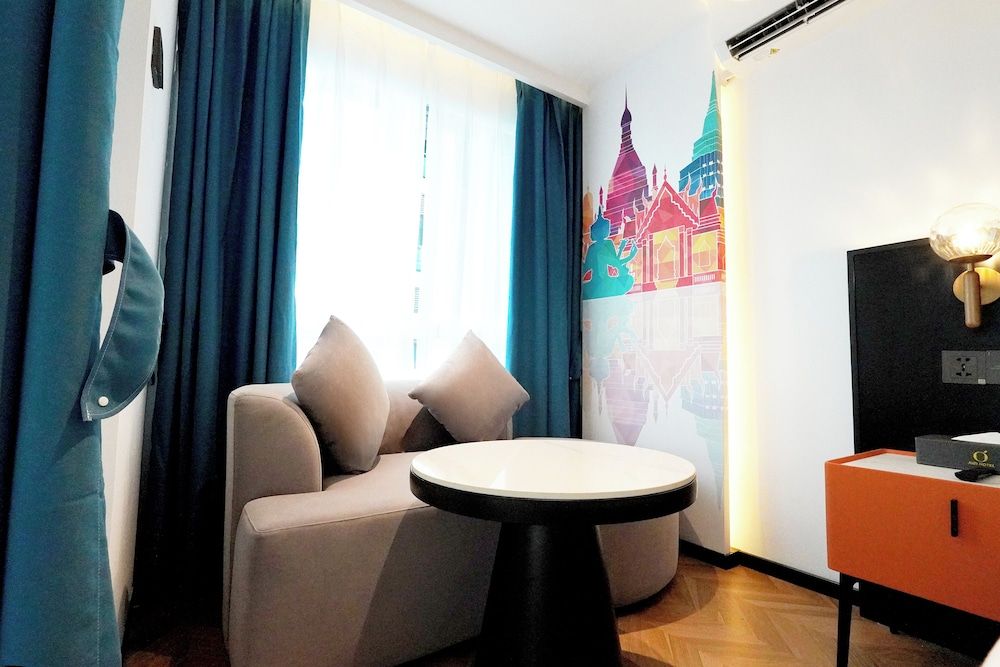 undefined Juzi Hotel 6