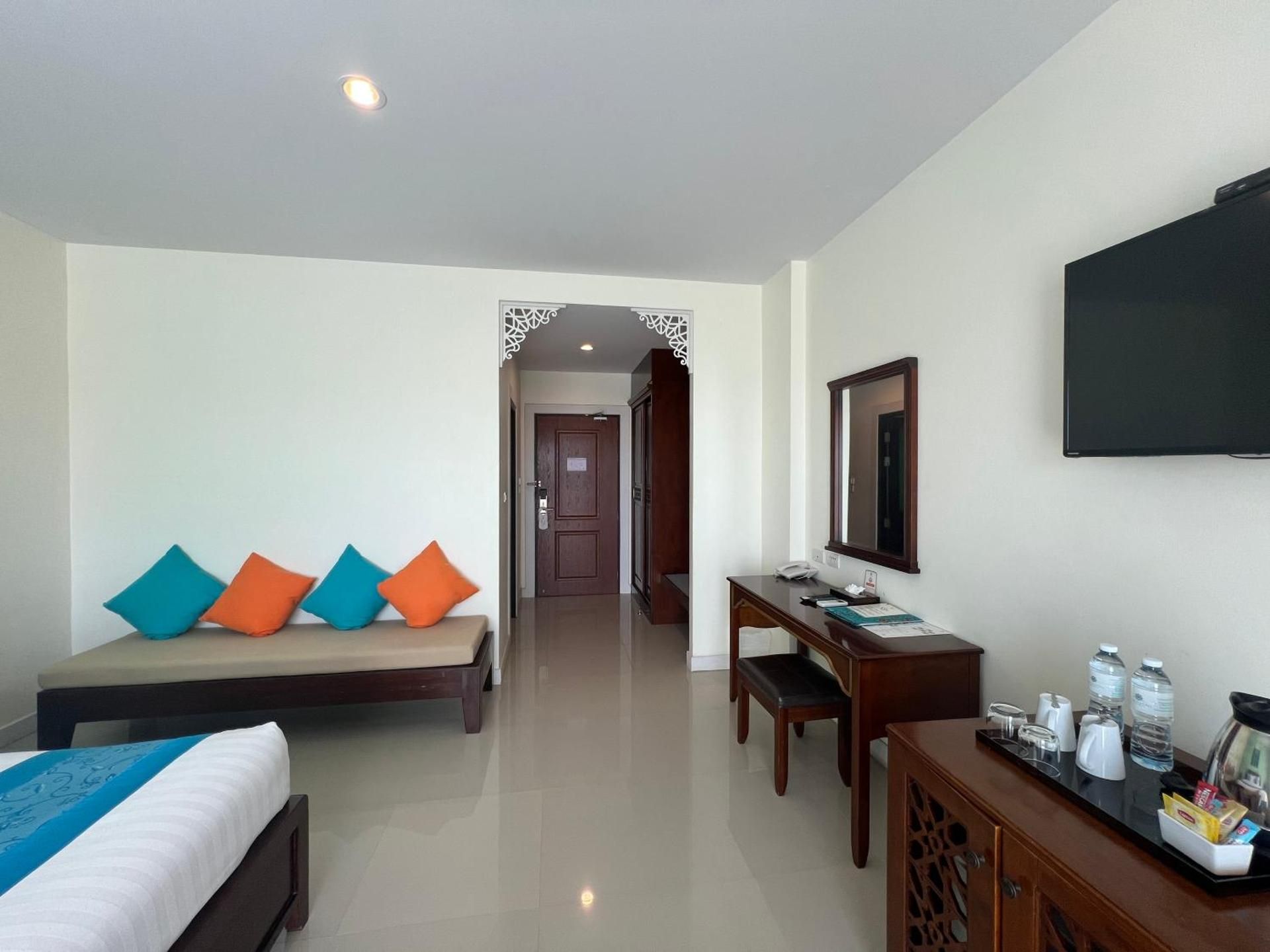 Premier Double Bed with River View 