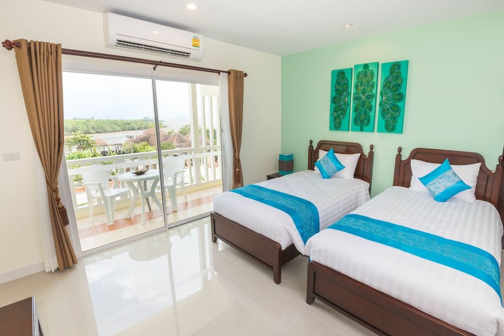 Krabi Front Bay Resort Deluxe Double or Twin Room, Balcony 11