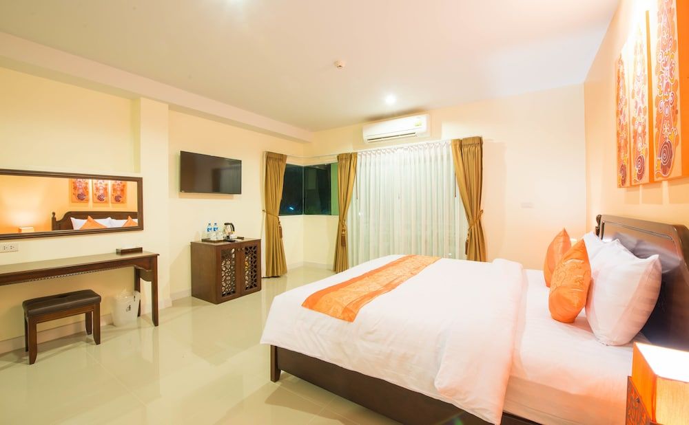 Krabi Front Bay Resort Deluxe Double or Twin Room, Balcony 4