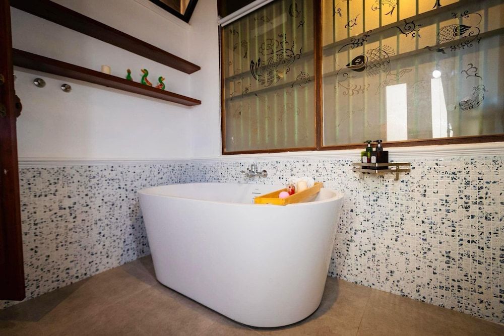 Ruean Thai Hotel Royal Suite 5