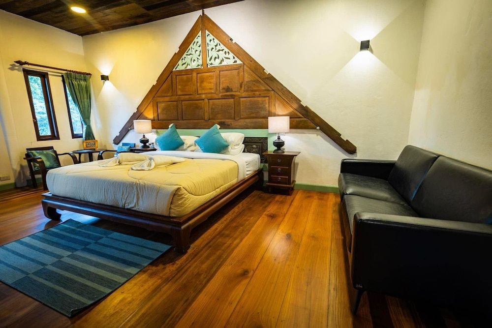 Ruean Thai Hotel Executive Room