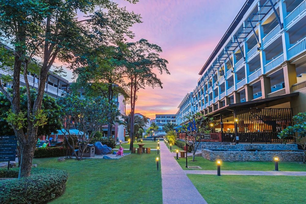 undefined Kata Sea Breeze Resort 9