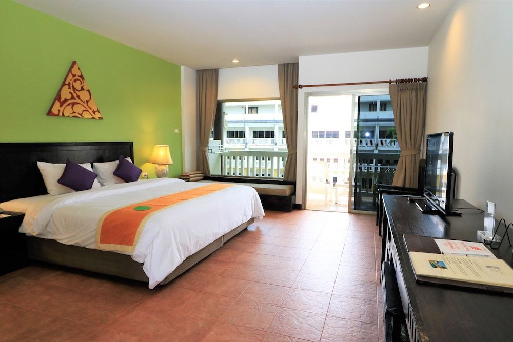 Kata Sea Breeze Resort Sea Breeze Room 2