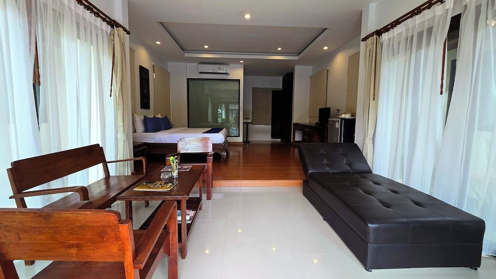 POOLSAWAT VILLA Standard Villa 13