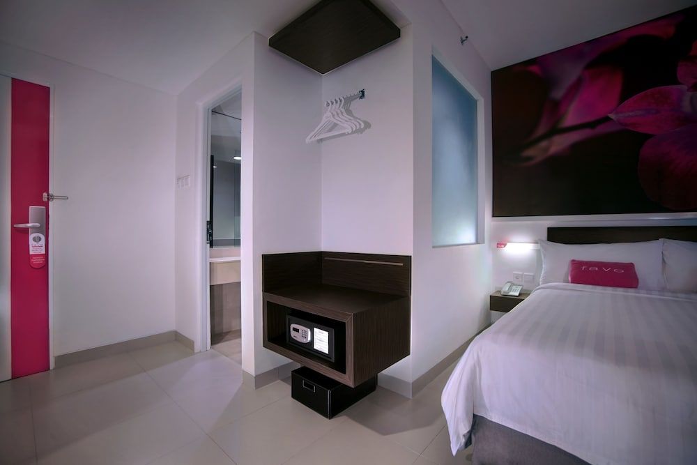 undefined favehotel Melawai 8