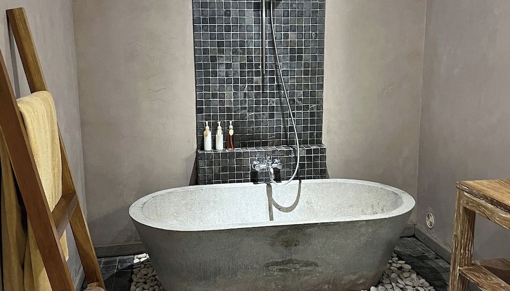 MATHIS Retreat Ubud Deluxe Room with Rice Field View 6