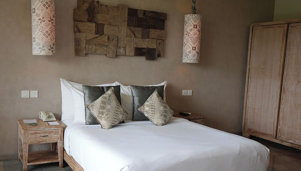 MATHIS Retreat Ubud Deluxe Room with Rice Field View 4