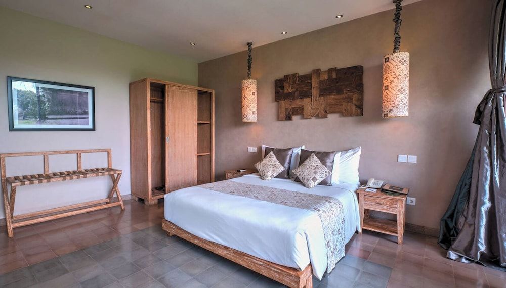 MATHIS Retreat Ubud Deluxe Room with Rice Field View 3