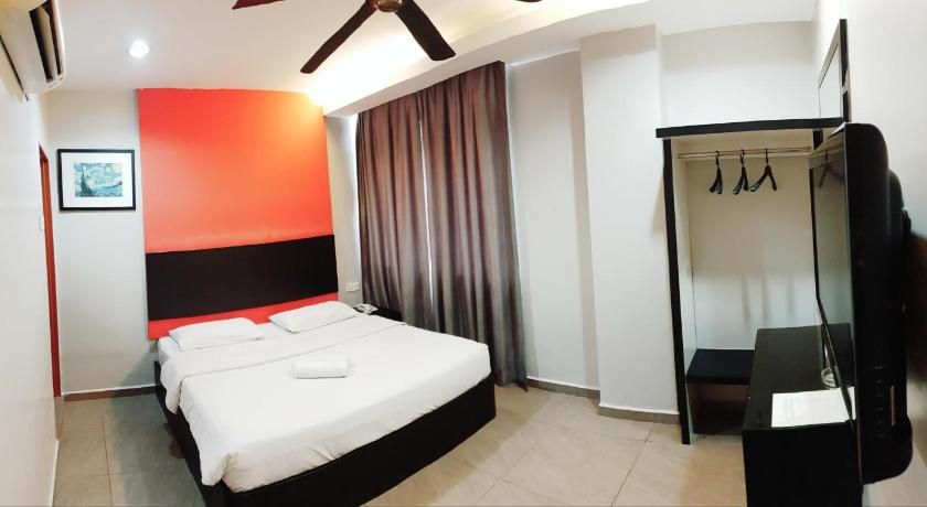 undefined Golden Court Hotel 7
