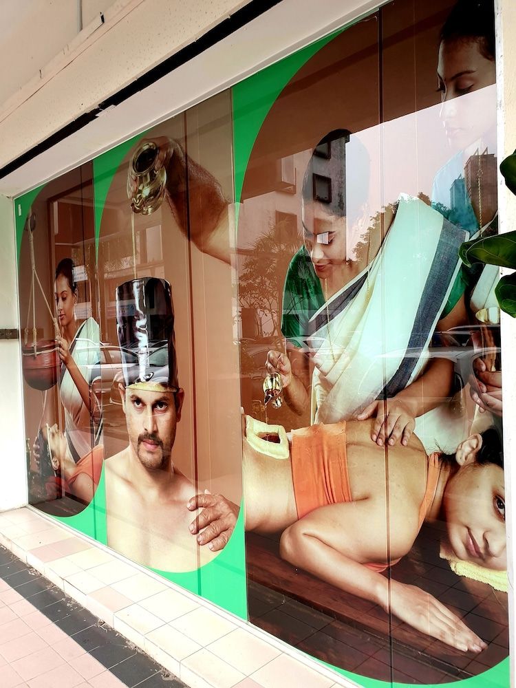 undefined Golden Court Hotel 2