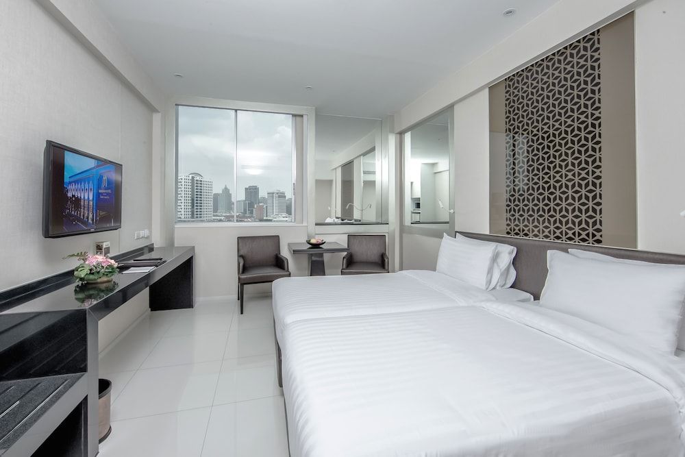 Mandarin Hotel Managed by Centre Point Deluxe Room