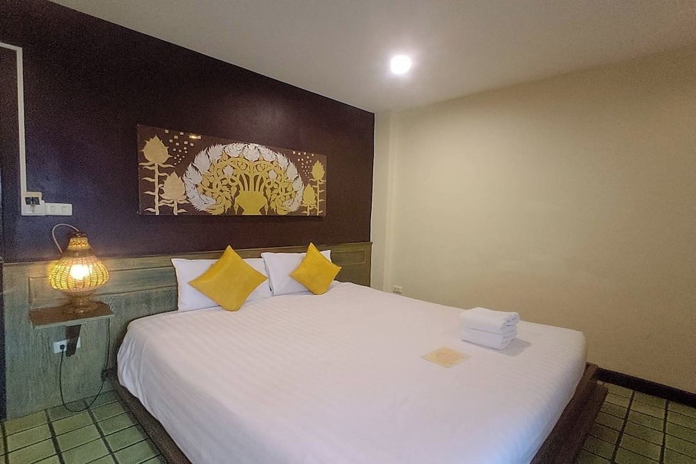 Deluxe Double Room, City View