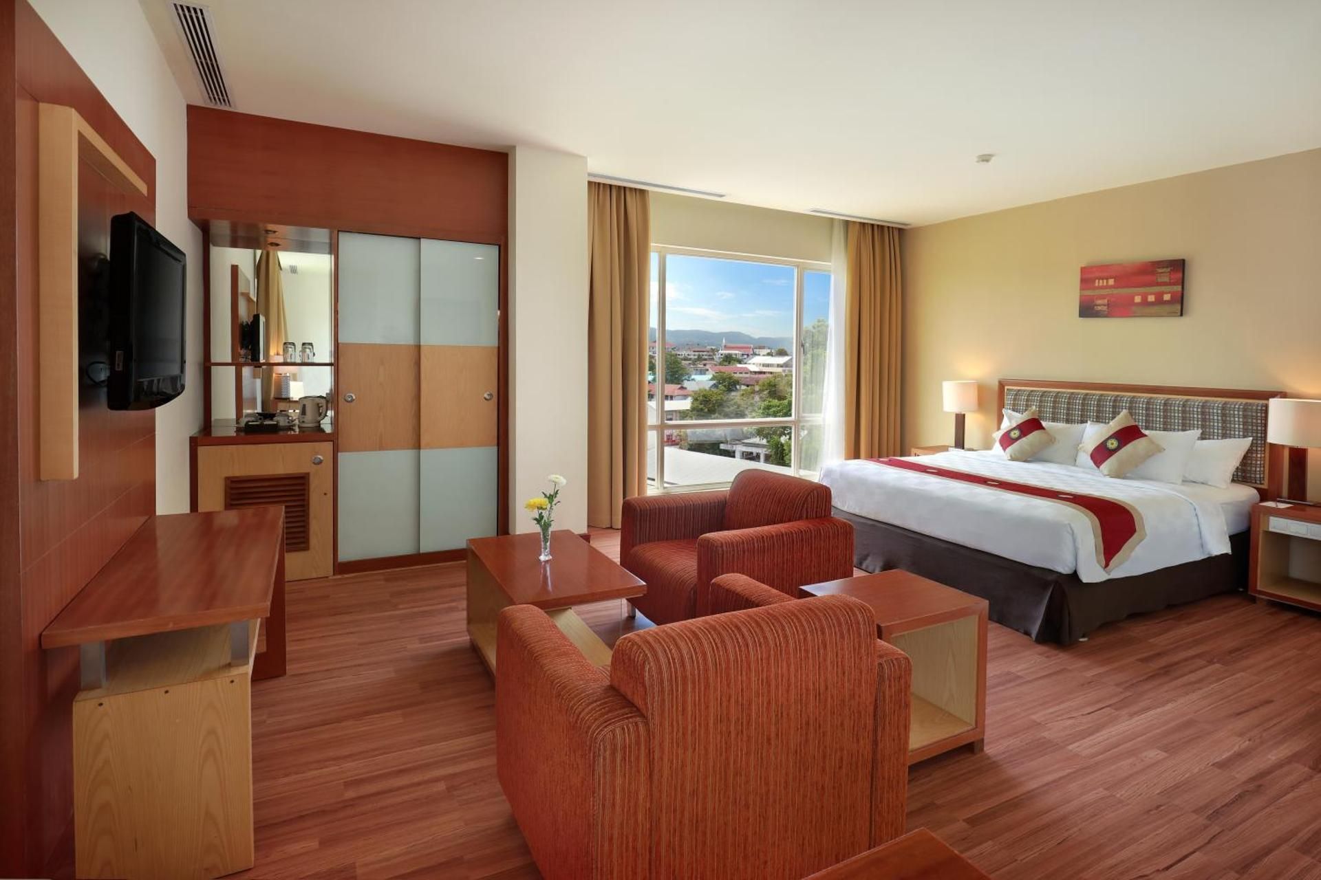 Swiss-Belhotel Maleosan Manado Executive Club Room