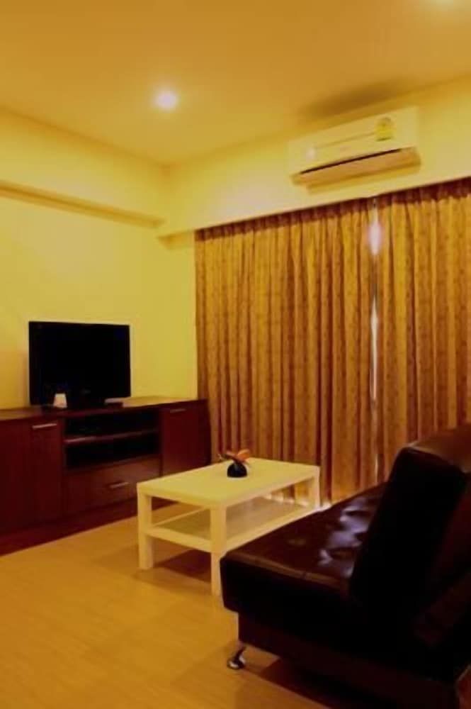 undefined The Icon Place at Nurn Plub Wan 9