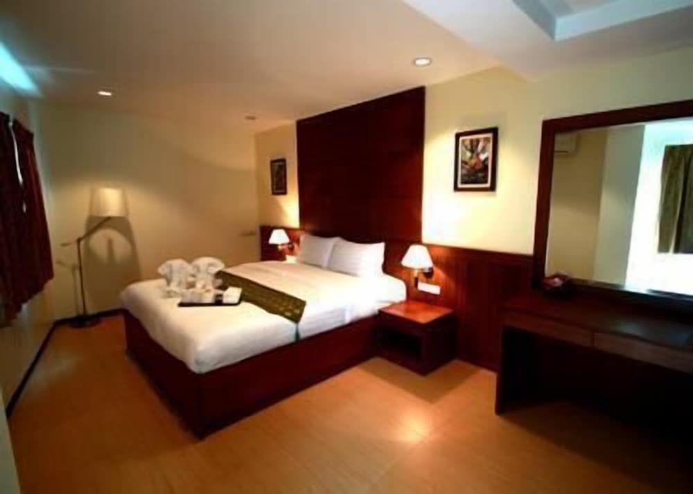 undefined The Icon Place at Nurn Plub Wan 4