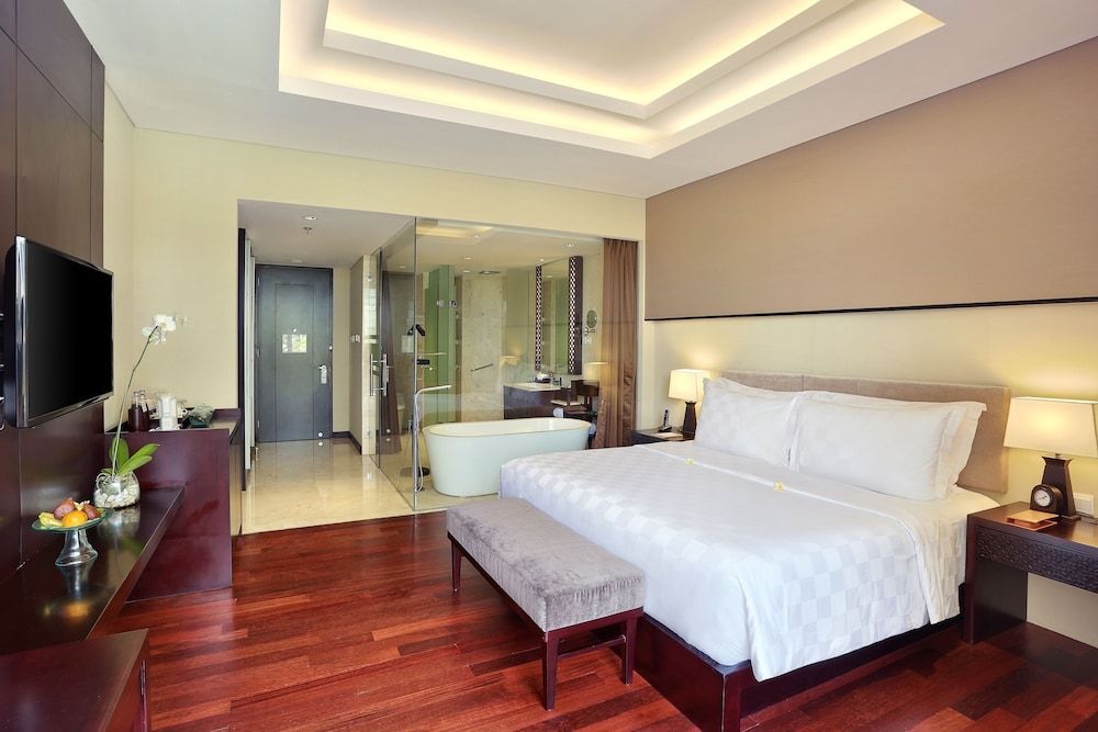 Premier Room