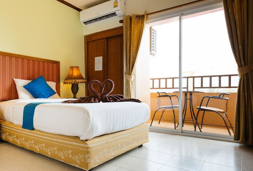 Thipurai Beach Hotel Superior Double Room 3